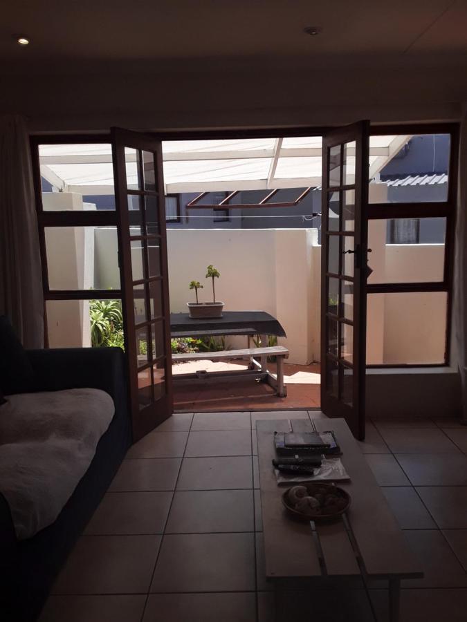 Mclaren Self Catering Apartment Gansbaai Exterior foto